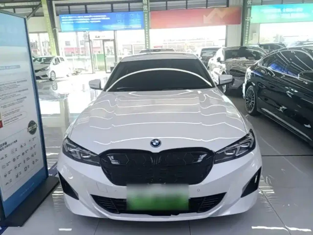 BMW i3 — Фото автомобиля 2