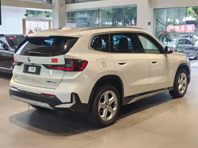 BMW X1 — Фото автомобиля 4