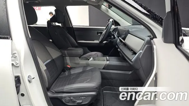 Kia Seltos Seltos 2 поколение Бензин 1.6T 2WD — Фото автомобиля 23