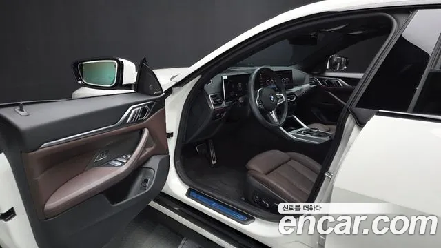 BMW 4 Series G22 — Фото автомобиля 15