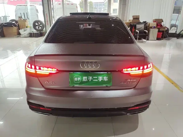 Audi A4L — Фото автомобиля 5