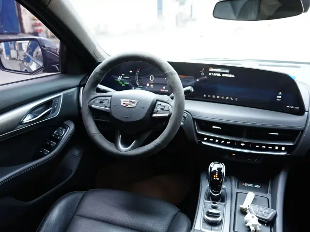 Cadillac CT5 — Фото автомобиля 12