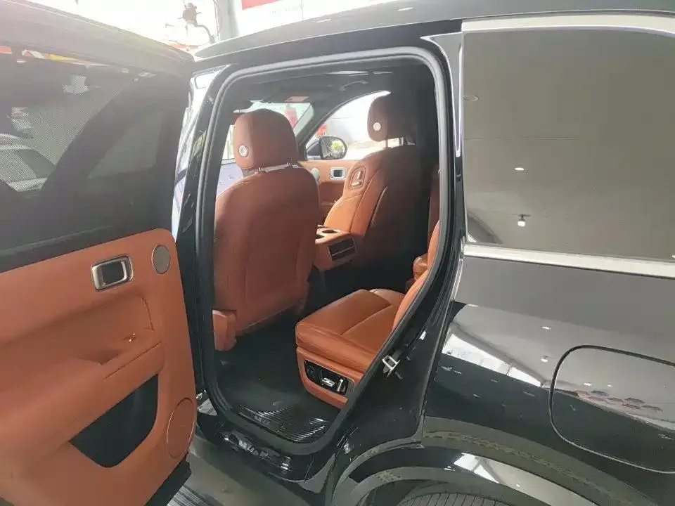 Li Auto Li L8 2023 Pro — Фото автомобиля 5