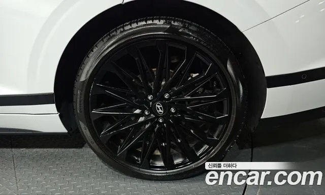 Hyundai Grandeur GN7 — Фото автомобиля 6