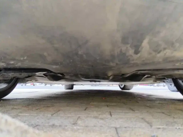 Tesla Model 3 — Фото автомобиля 11