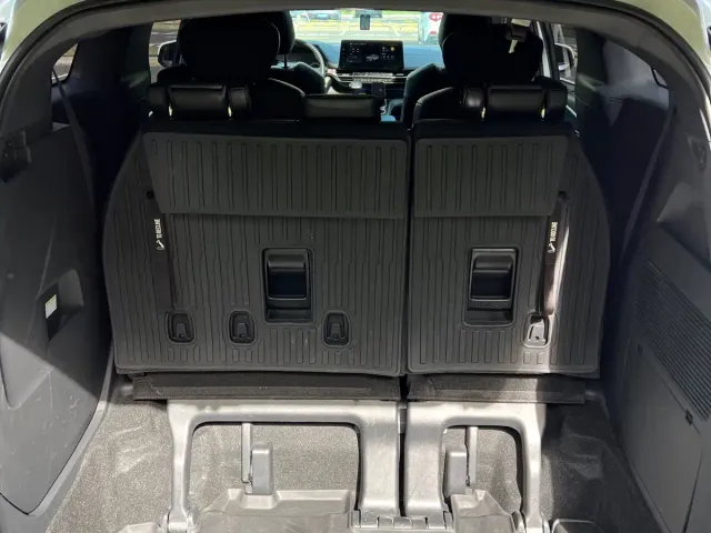 Toyota Sienna — Фото автомобиля 13