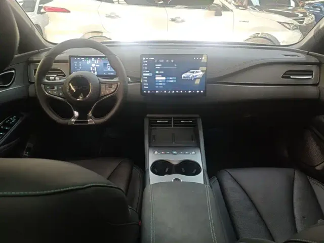 BYD Seal 06 DM-i Touring — Фото автомобиля 9