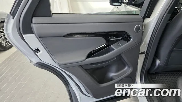Land Rover Range Rover Evoque — Фото автомобиля 25