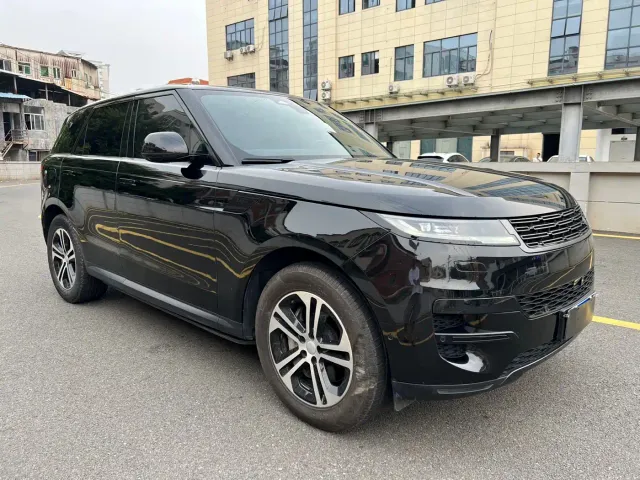 Land Rover Range Rover Sport — Фото автомобиля 3
