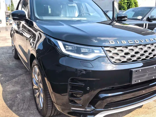 Фотография автомобиля — Land Rover Discovery