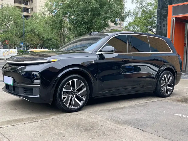 Фотография автомобиля — Li Auto L9