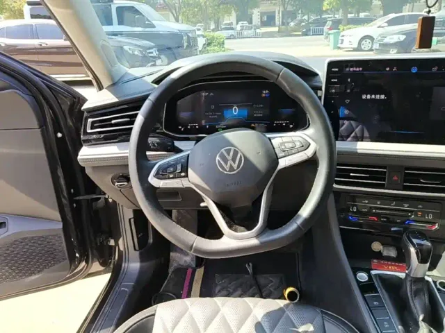 Volkswagen Sagitar — Фото автомобиля 10