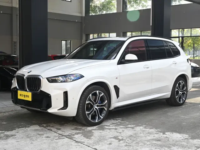 Фотография автомобиля — BMW X5