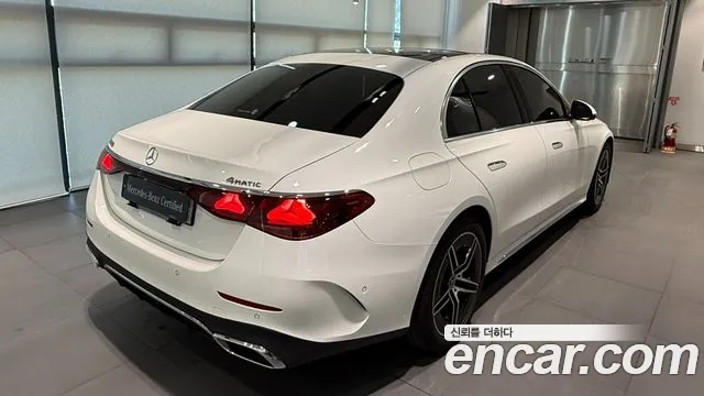 Mercedes-Benz E-Class W214 — Фото автомобиля 2