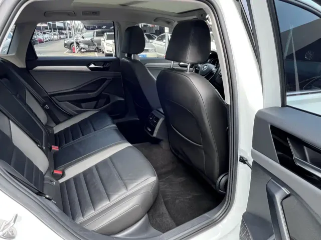 Volkswagen Sagitar — Фото автомобиля 10
