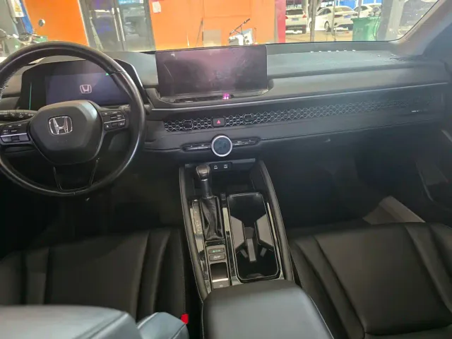 Honda Accord — Фото автомобиля 4