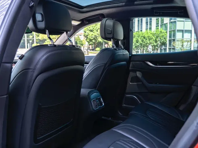 Maserati Levante — Фото автомобиля 16