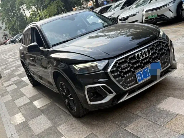 Audi Q5L — Фото автомобиля 3