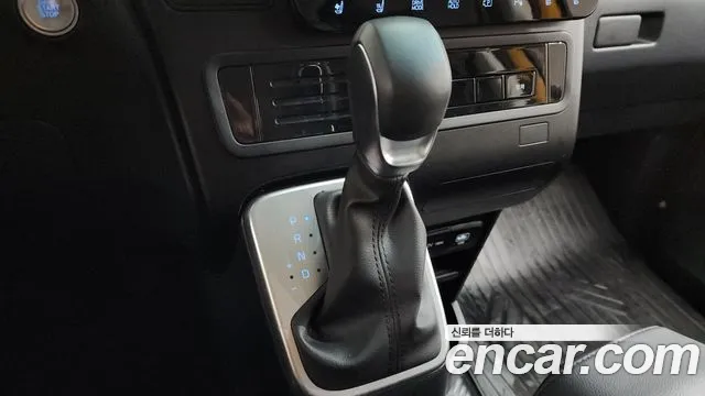 Hyundai Staria Staria L3.5 Школьный автобус — Фото автомобиля 8