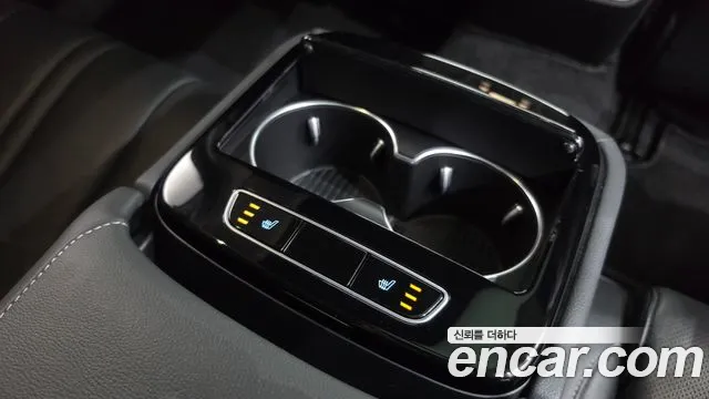 Genesis G80 — Фото автомобиля 8