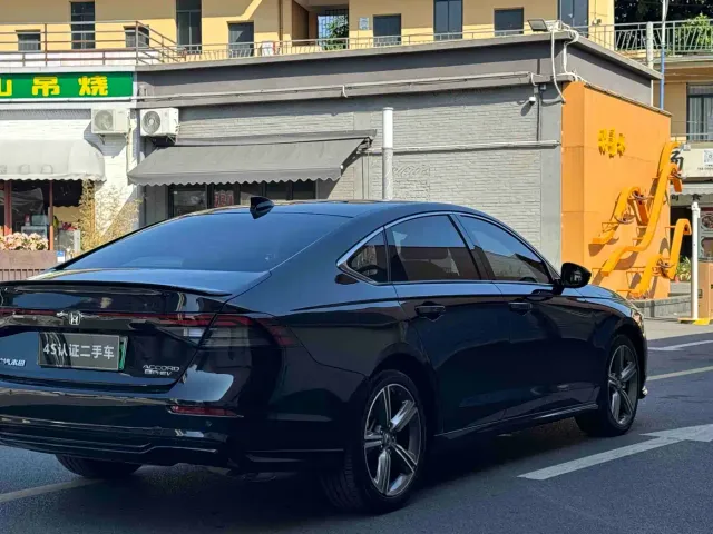 Honda Accord — Фото автомобиля 6