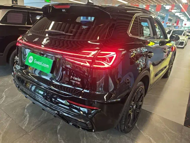 Hongqi HS5 — Фото автомобиля 6