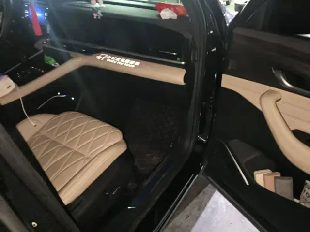 Geely Xingyue L — Фото автомобиля 12