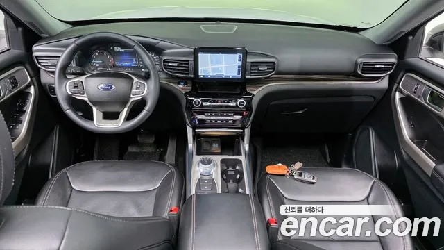 Ford Explorer Generation 6 — Фото автомобиля 7