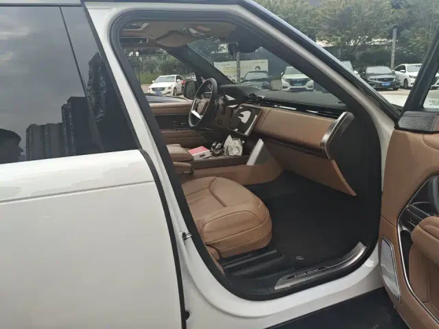 Land Rover Range Rover — Фото автомобиля 5