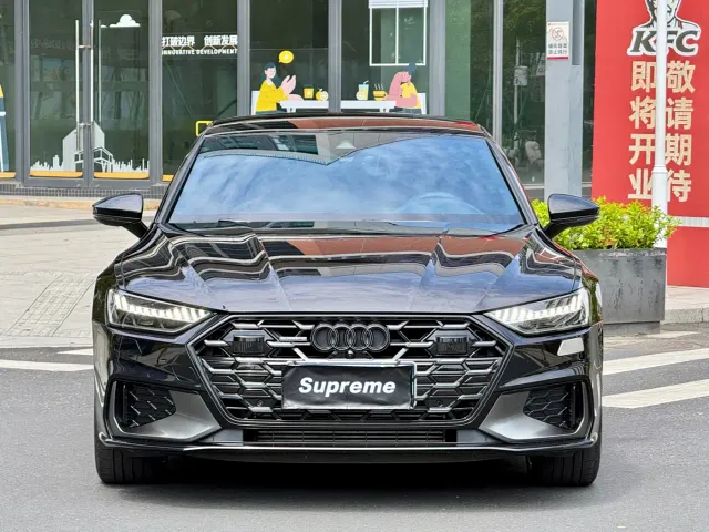 Audi A7L — Фото автомобиля 2