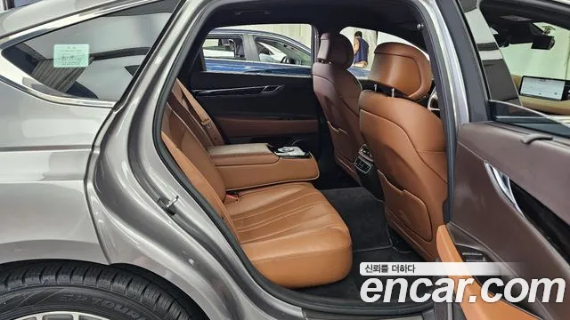 Genesis G80 Бензин 2.5 турбо AWD — Фото автомобиля 12