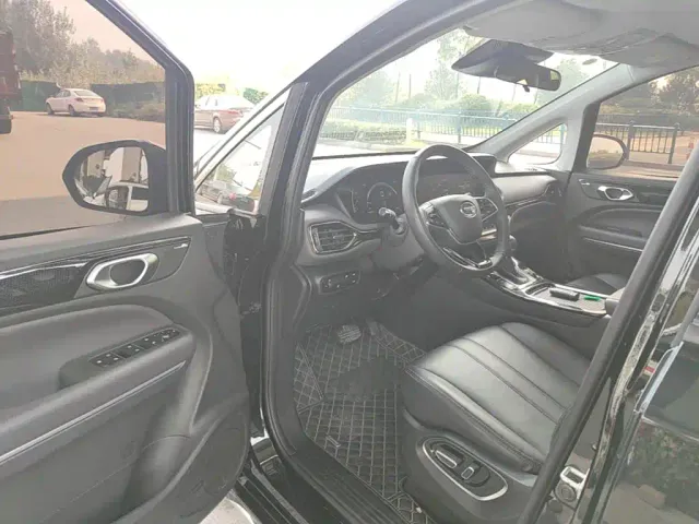 GAC Trumpchi M6 — Фото автомобиля 15