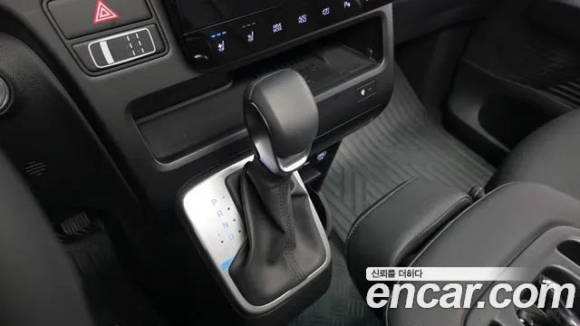 Hyundai Staria Staria Tourer 9 мест — Фото автомобиля 9