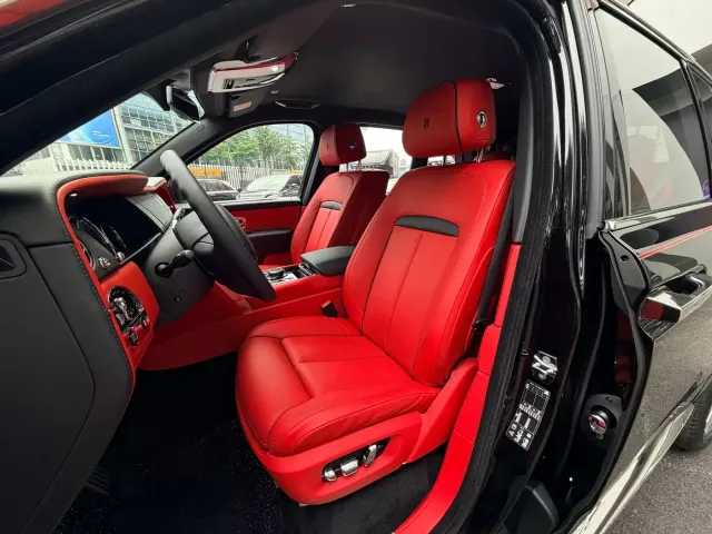 Rolls-Royce Cullinan 2024 4-Seater — Фото автомобиля 6