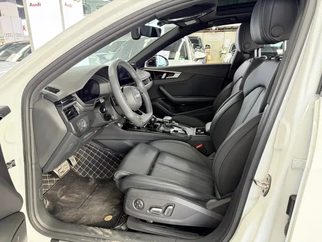 Audi Audi A4L 2024 40 TFSI Luxury Dynamic — Фото автомобиля 6