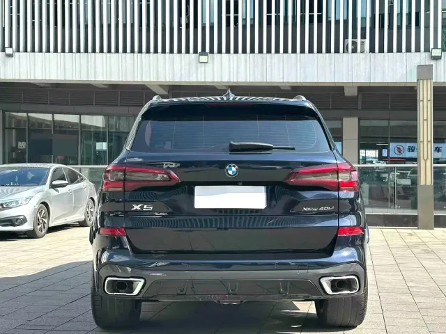 BMW X5 — Фото автомобиля 8