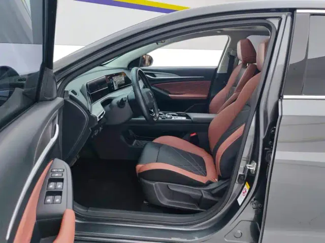 Changan Eado — Фото автомобиля 9