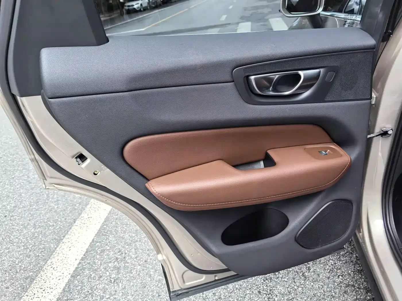 Volvo Volvo XC60 2023 B5 AWD Smart Luxury Edition — Фото автомобиля 21