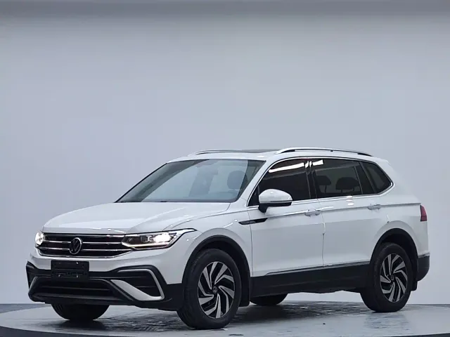 Volkswagen Tiguan L — Фото автомобиля 7