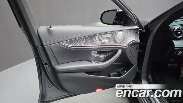 Mercedes-Benz E-Class W213 — Фото автомобиля 13