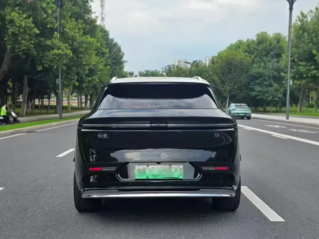 ZEEKR Zeekr 7X 2025 100kWh Long Range RWD Smart Driving Edition — Фото автомобиля 8