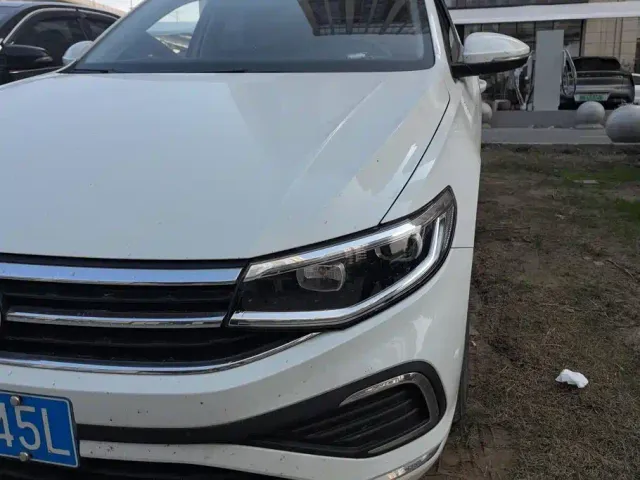 Volkswagen Bora — Фото автомобиля 5