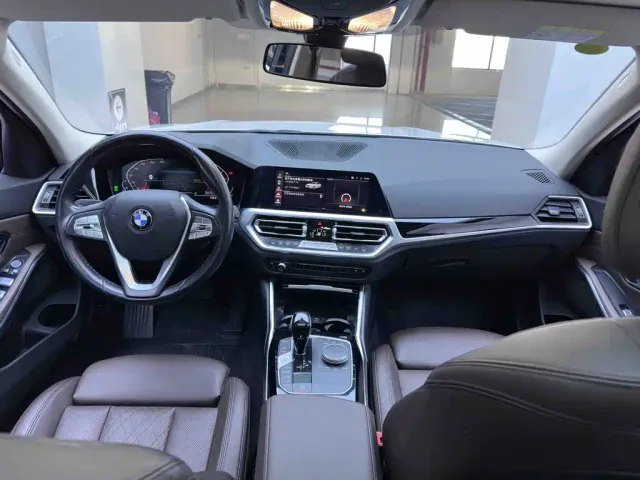 BMW 3 Series — Фото автомобиля 21