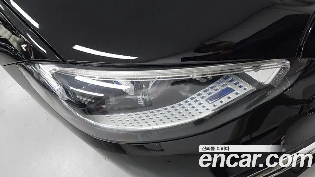 Mercedes-Benz S-Class — Фото автомобиля 17
