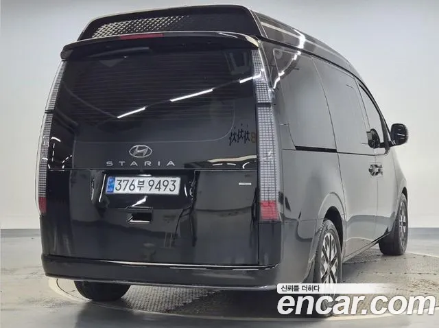 Hyundai Staria — Фото автомобиля 2