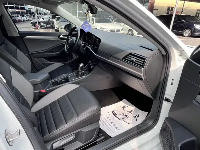 Volkswagen Sagitar — Фото автомобиля 9