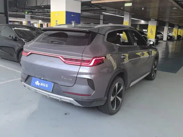 BYD Song PLUS — Фото автомобиля 3