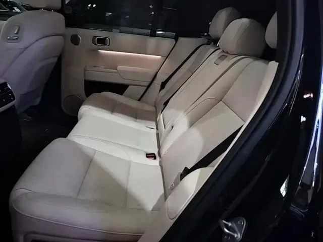 Li Auto L7 — Фото автомобиля 16