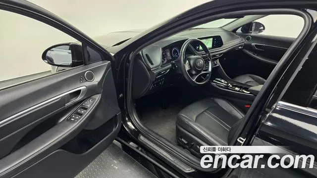 Hyundai Sonata — Фото автомобиля 17