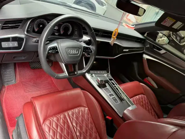 Audi A7L — Фото автомобиля 3